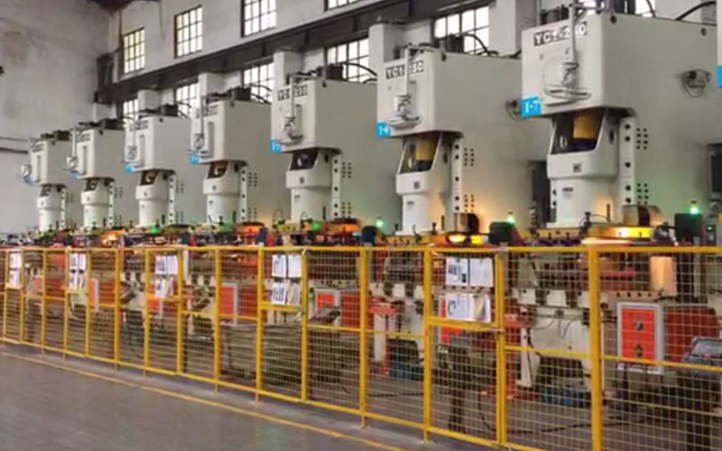 國產(chǎn)沖壓擺臂機械手廠家的未來發(fā)展方向是什么？