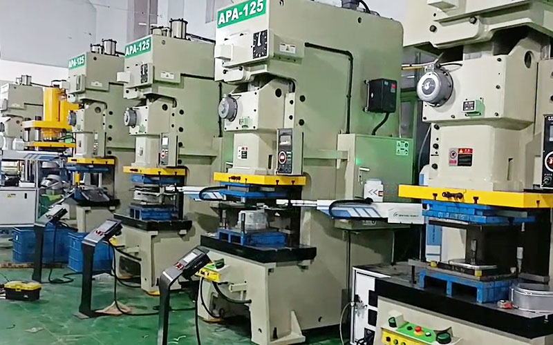 五金沖壓機(jī)械手